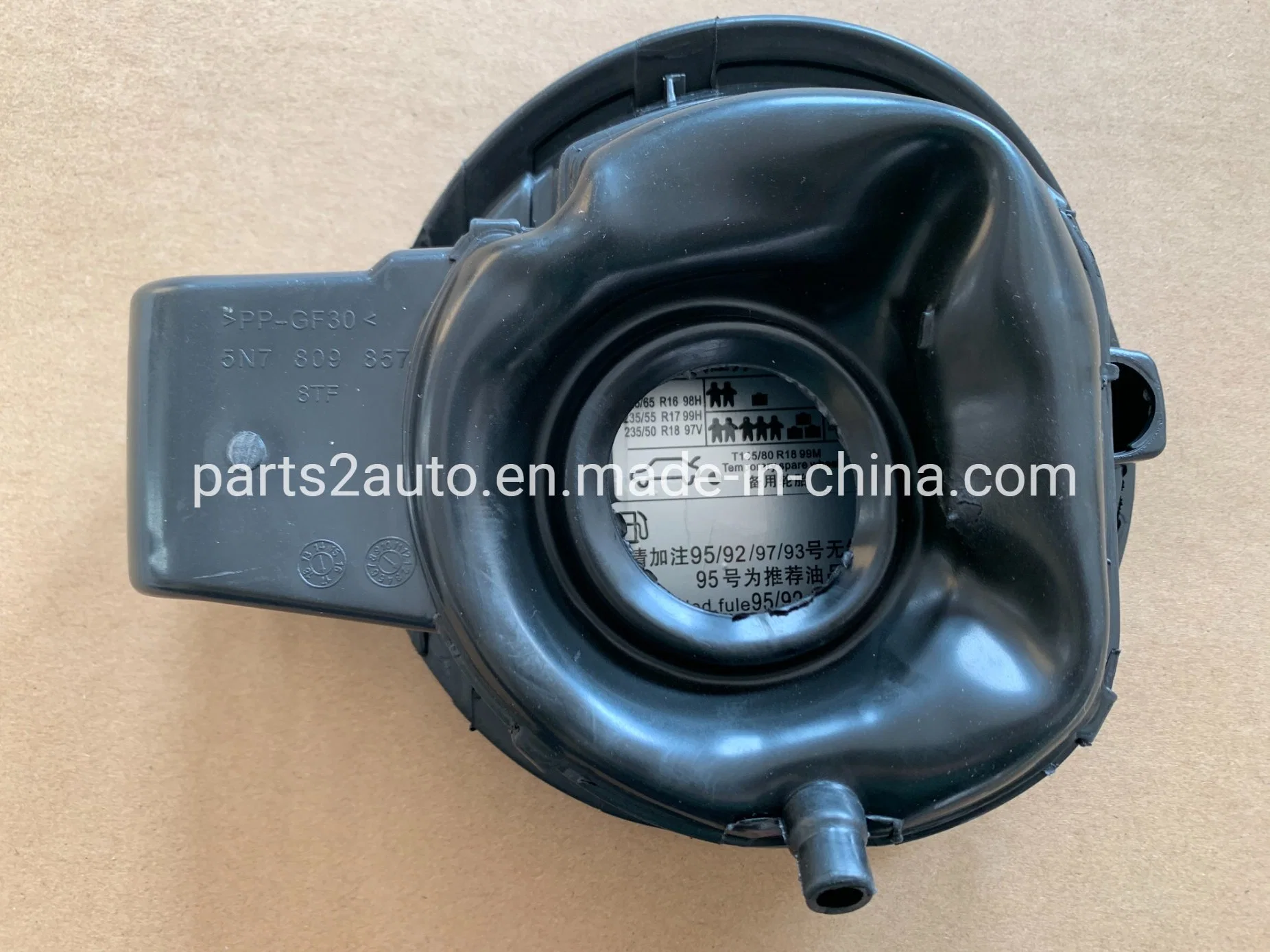 VW Tiguan Portillon de trappe du réservoir de carburant, OEM 5N7809857