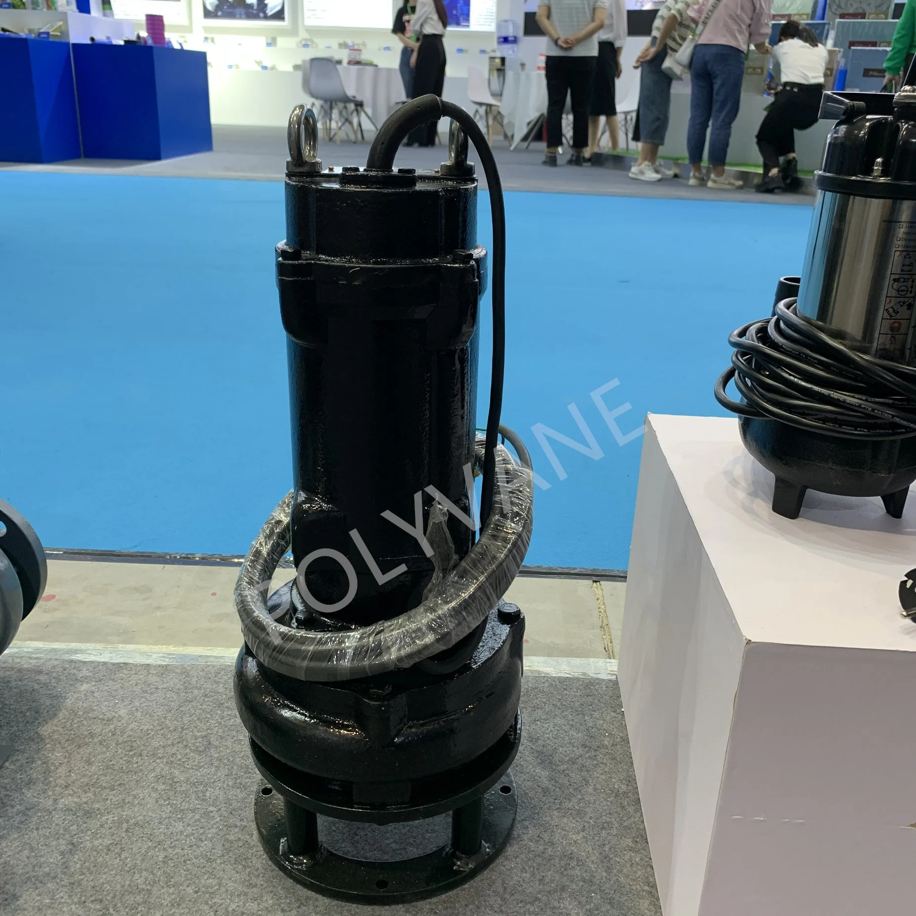 15kw Rugged Iron Construction Submersible Sewage Pumps with Cutter Impeller