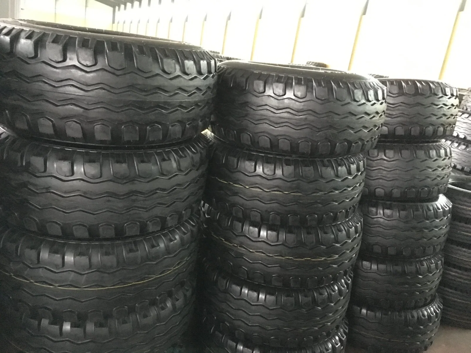 DOT/CCC Factory Wholesale/Supplier Agricultural Implement Tyre with 11L-15 750-16 600-16 7.00-12 10.0/80-12 Tyre