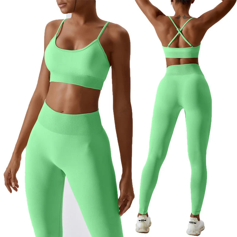 2023 Новый бесшовный спортивный бюстгальтер с йога Sportswear для женщин Спортивные наборы для фитнеса с высоким таистом