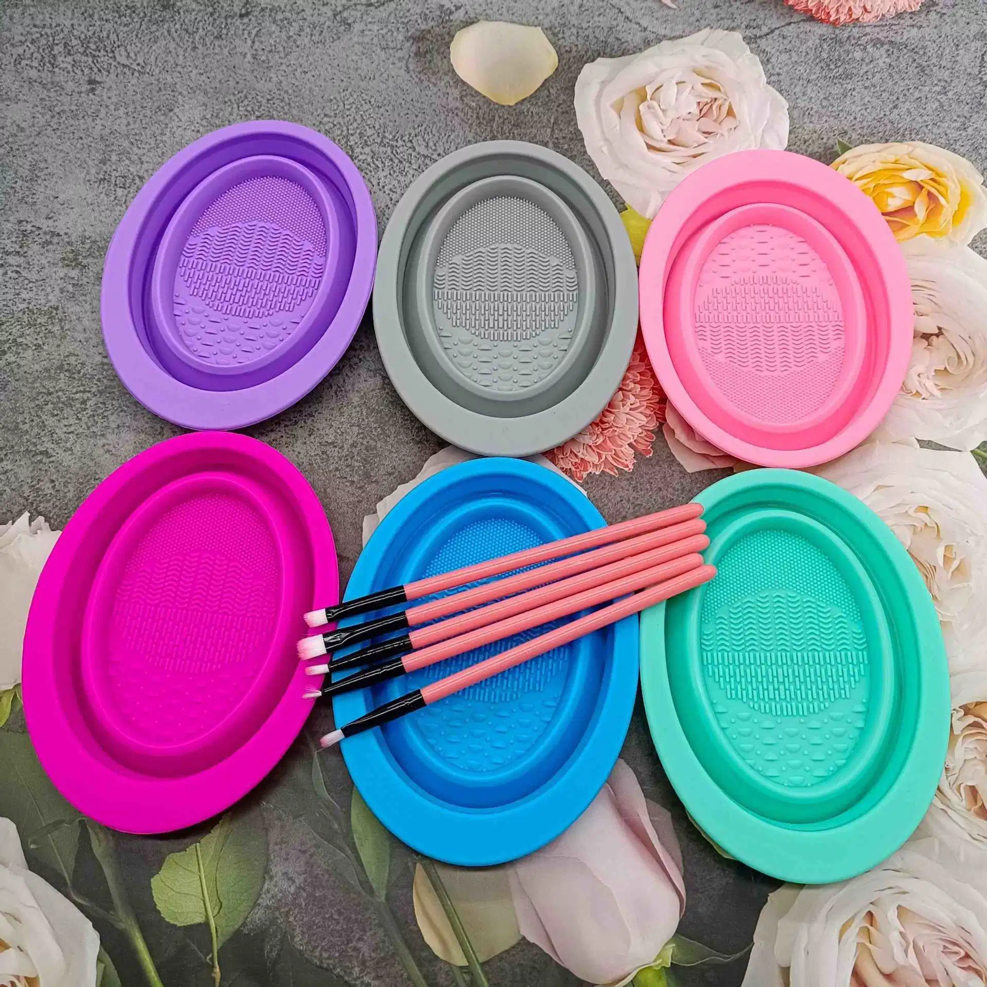 New Arrival Silicone Sponge Blender Cleanser Bowl Dry or Wet Use Quick Clean Silicon Makeup Brush Cleaning Mat