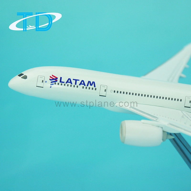 Latam B787 Best Selling Products Diecast Airline Plane for Adults Plane Model