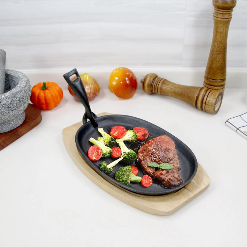 New Arrival Cast Iron BBQ Sizzling Steak Plate Grill Pan Steak Fajita Cast Iron Sizzler Steak Platter Set