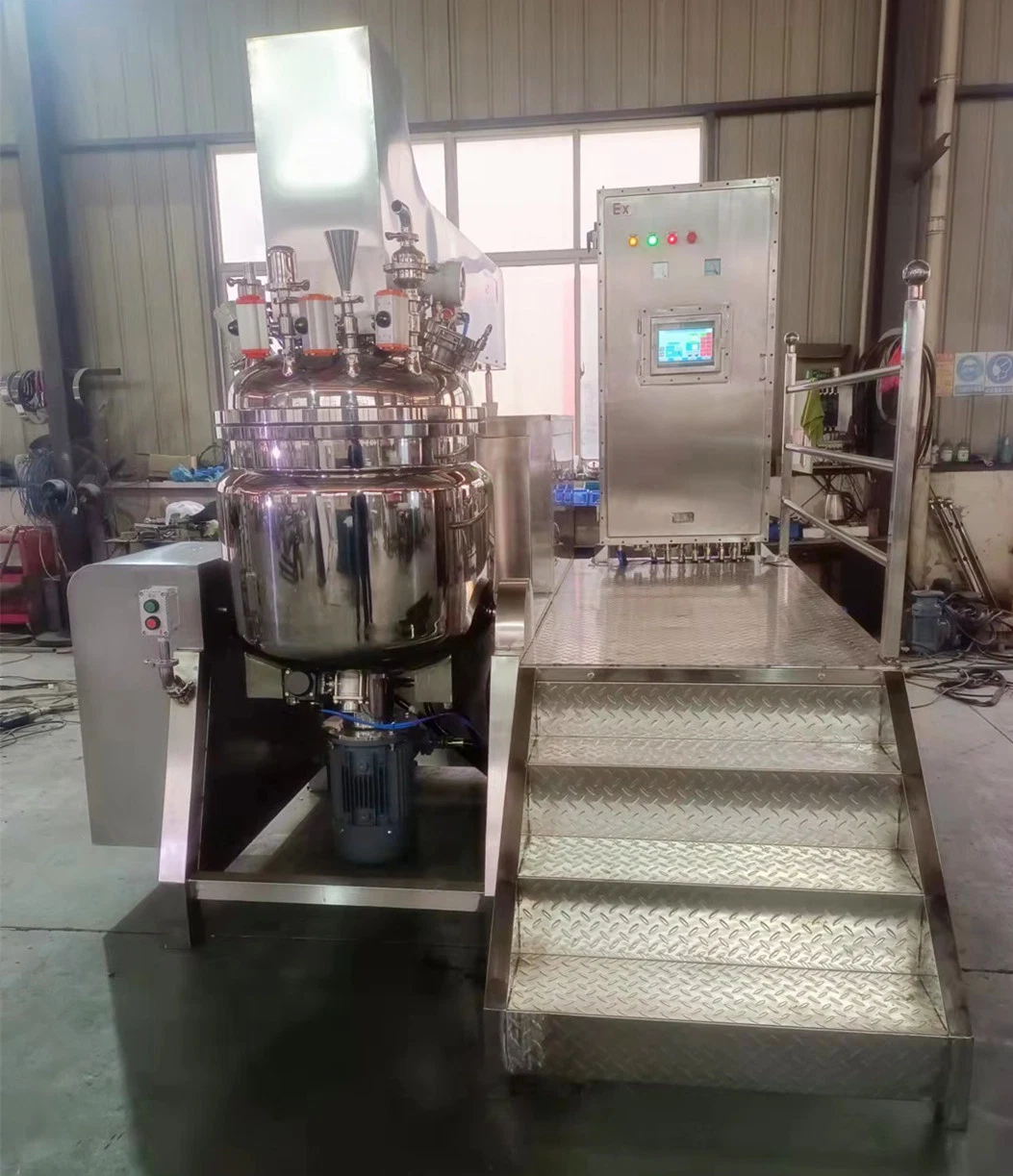 China Manufacture Vacuum Homogeneous Emulsifier Cream Homogenizer Emulsification Reactor