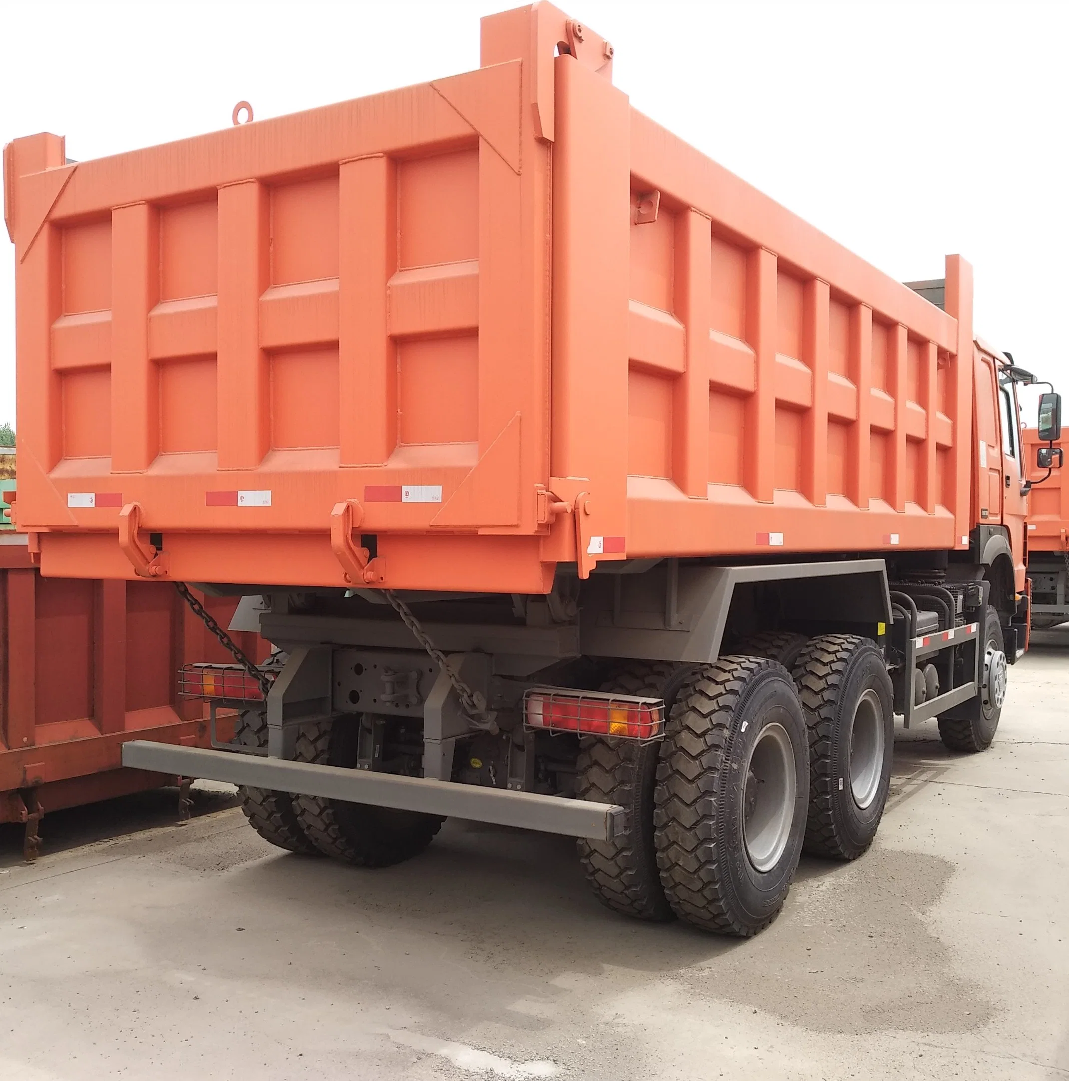 Sinotruk HOWO 6X4 off Highway Camion-benne à l'Éthiopie Prix du chariot