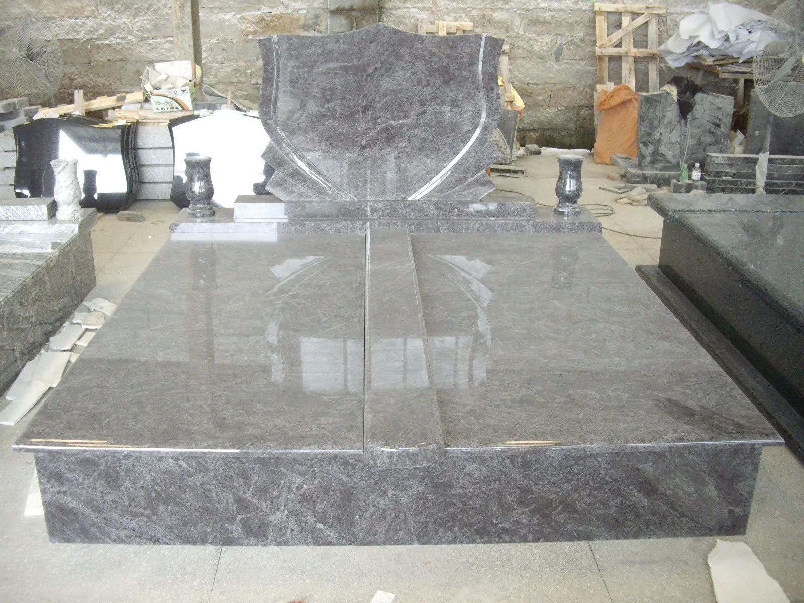 Germany Style Marble/Granite Headstone for Graves for European Style Tombstones and Monuments