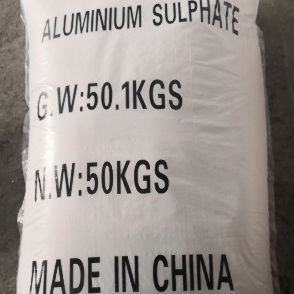 Sulfate d'aluminium pour le traitement de l'eau et la piscine en provenance de Chine.