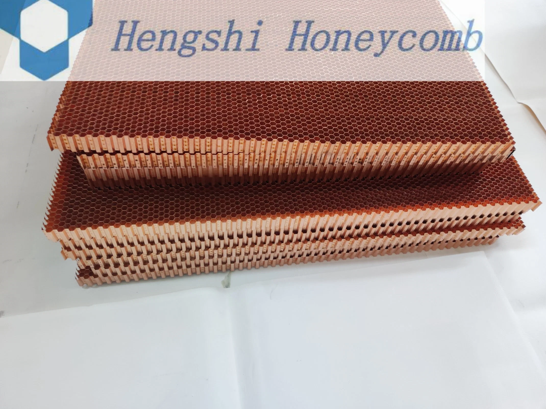 قلب EMI Honeycomb النحاسي مخصص لفتحة التهوية