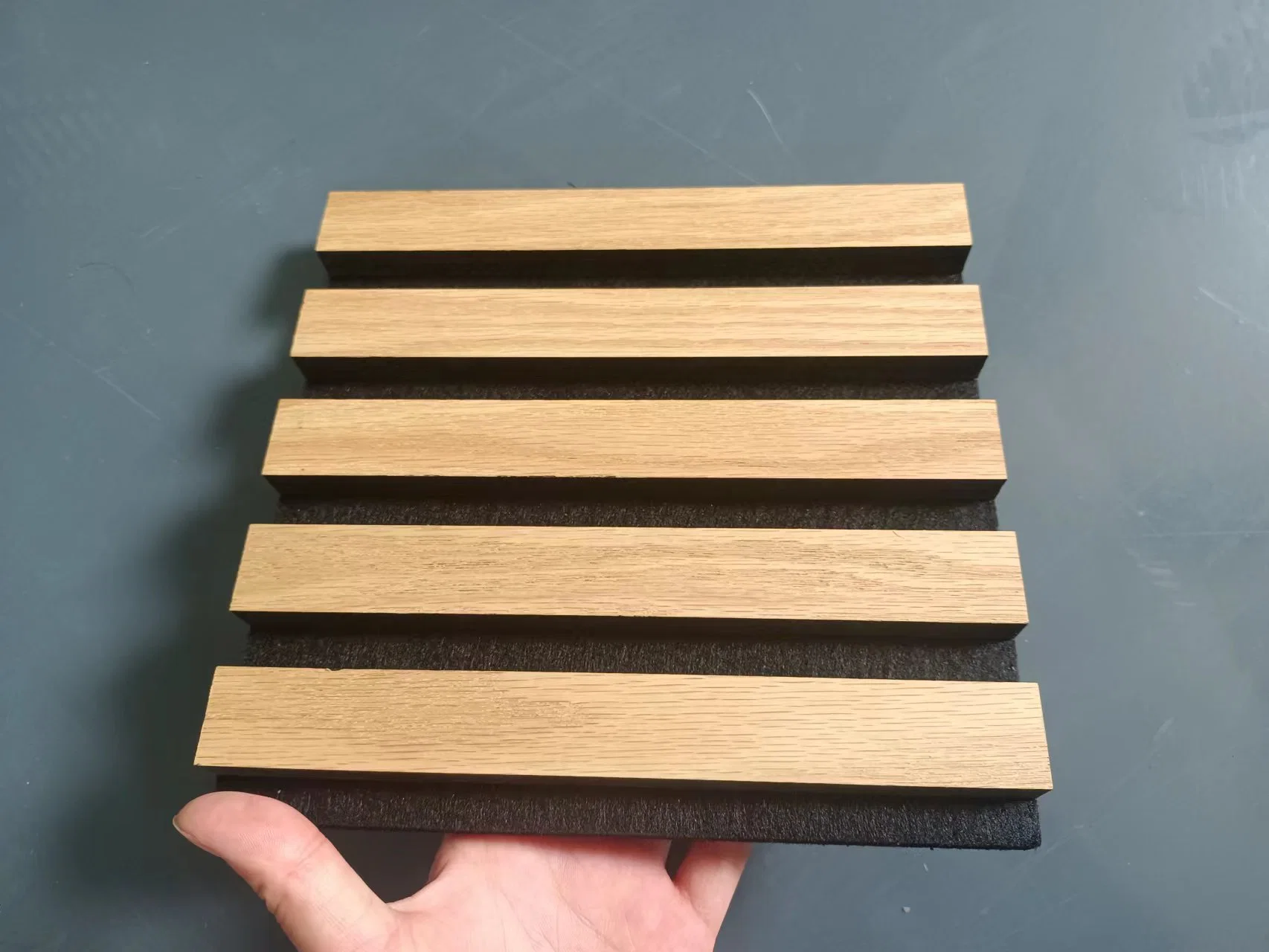 Natural Oak/Black Walnut Wooden Slat Panels