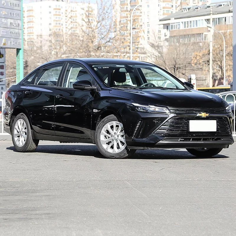 Version chinoise utilisée de Chevrolet Monza Prix de la voiture à essence/essence à grande vitesse et hybride pour adultes/ventes.