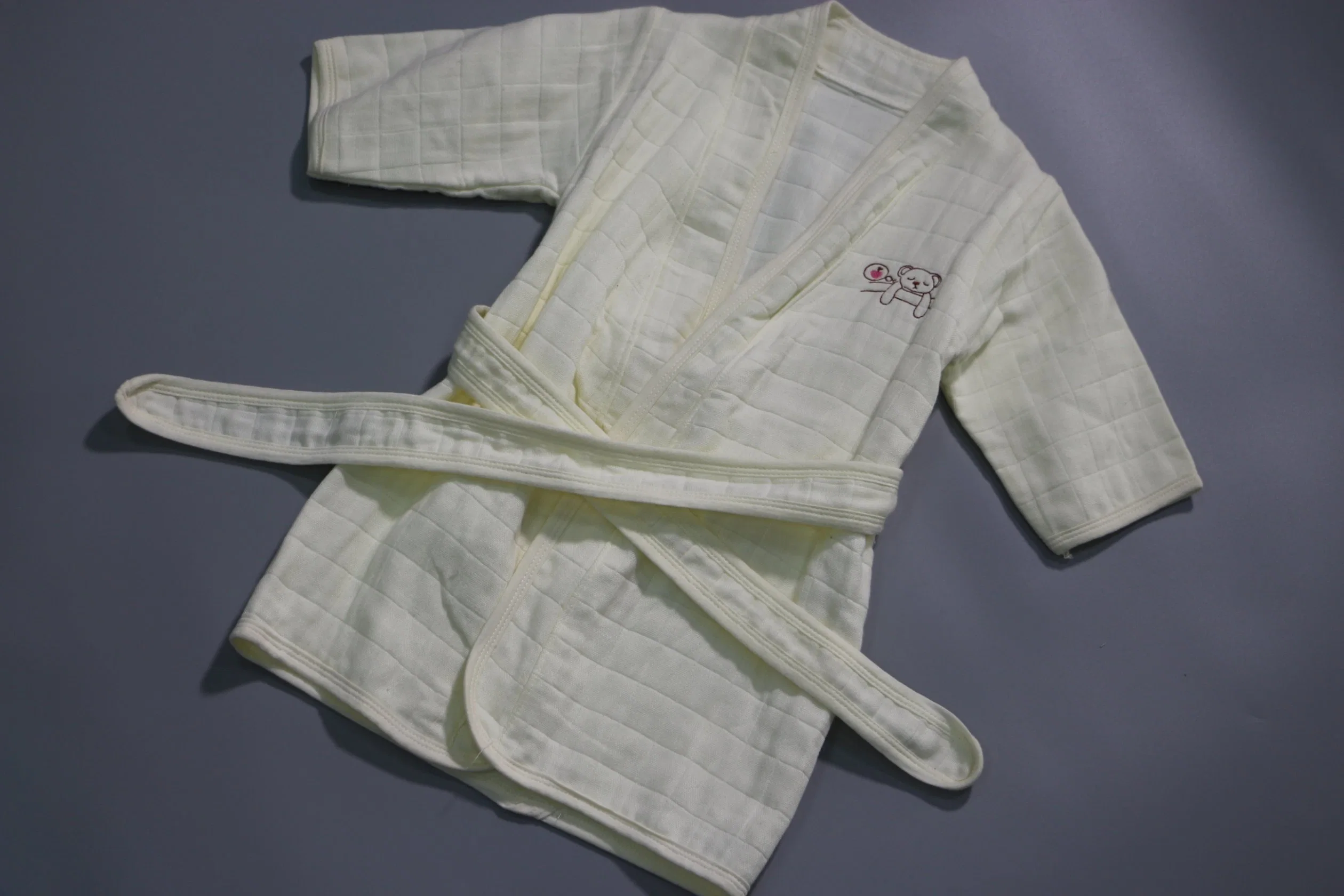 Soft and Comfortable Baby Bath Robe with Soft and Comfortable
