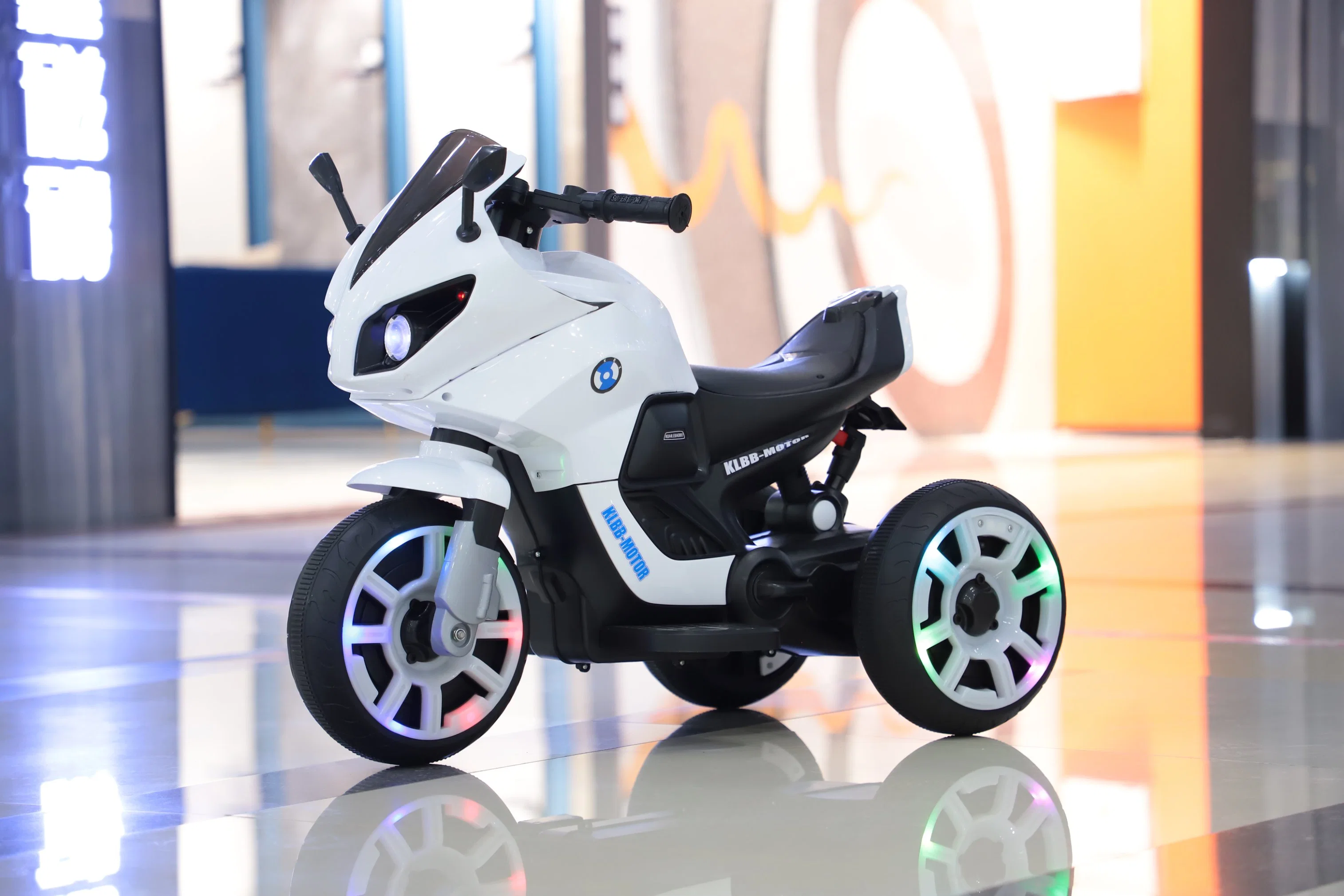 Boys and Girls' Electric Cars/Children's Entertainment Toys/Three Wheel Electric Motorcycles