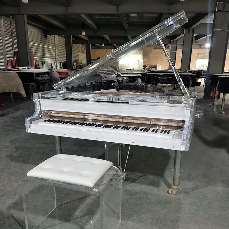 Crystal Piano Gp180A Grand Piano Decorated with Luxurious Crystal Lights