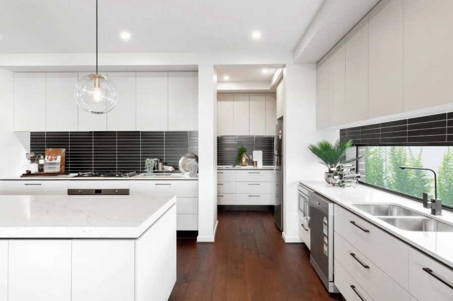 Pure White Flat Joinery with Black Handle Pull Drawer Cupboard Simple Oak Modern Kitchen Pantry Cabinets