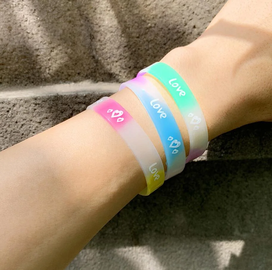 Culorful Design Silicone Glow Bracelets