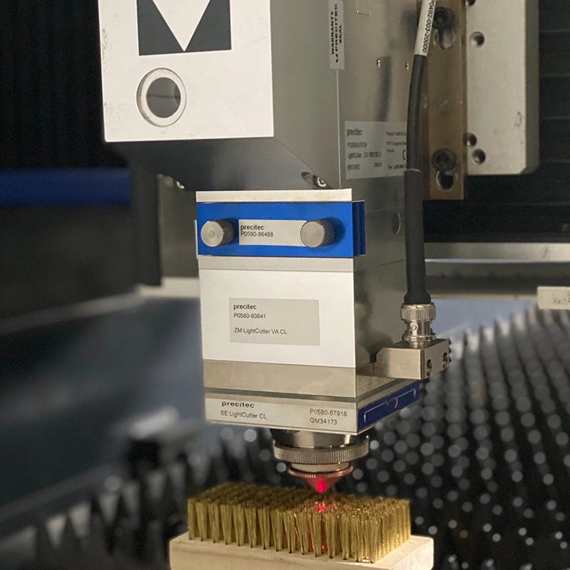 Accurl máquina de corte láser de fibra de mejor calidad con sistema CNC Cypcut Escut 2000