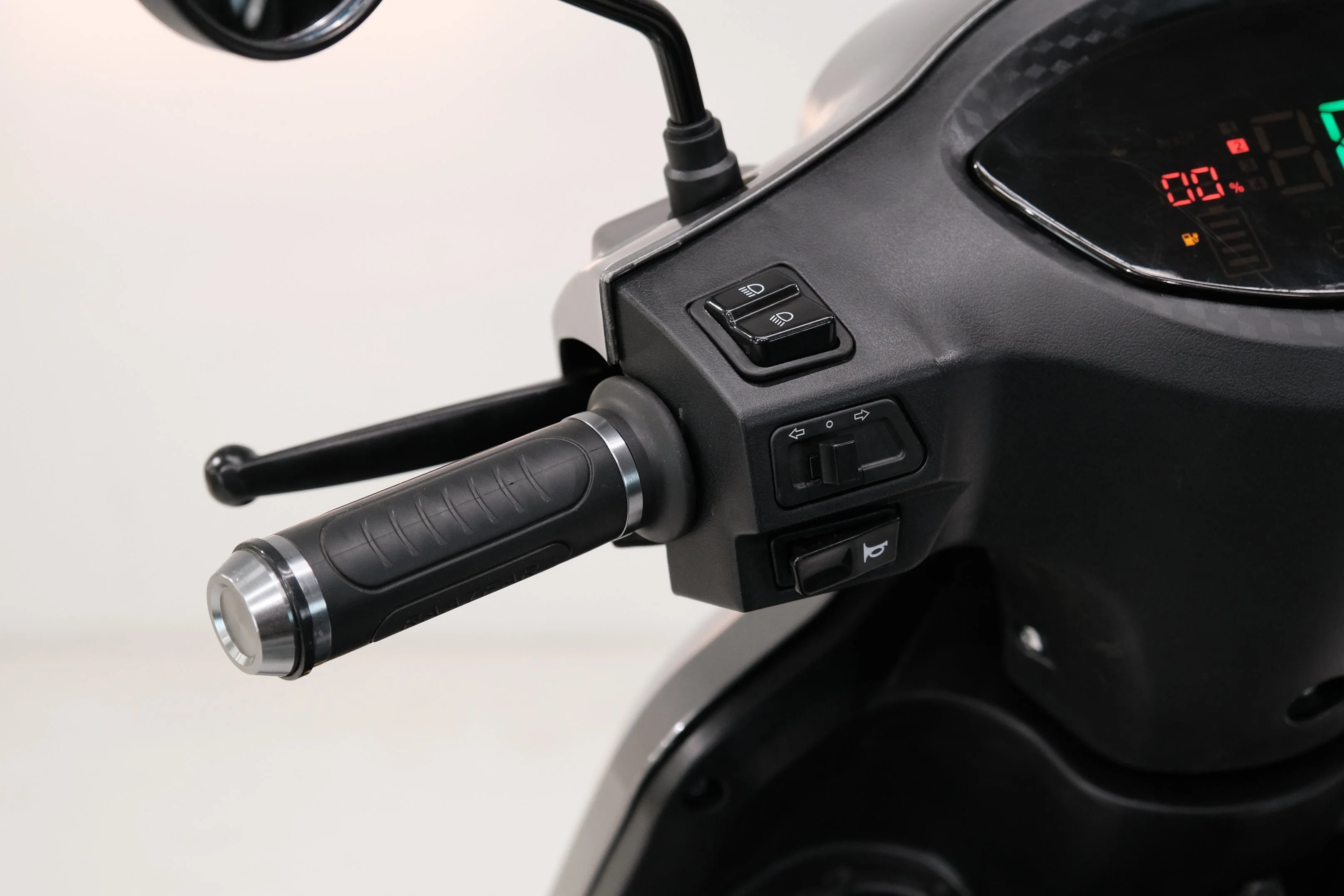 Veículo de mobilidade de 4 rodas com melhor preço Mobilidade Portátil scooter elétrica deficiência conveniente para o Élder