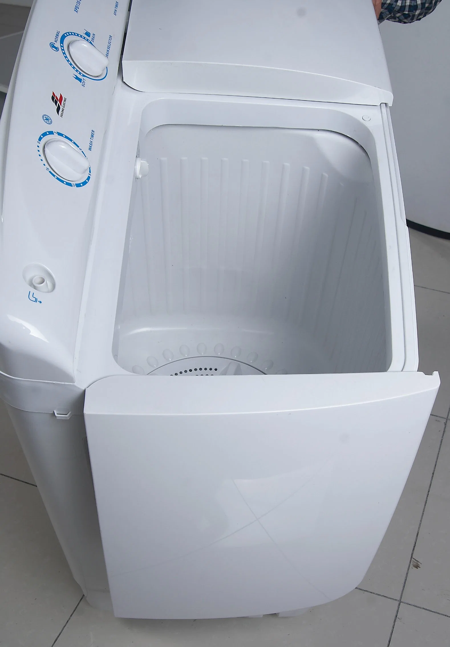 13kg Top Chargement semi-automatique de la machine à laver Lundry Twin Bain