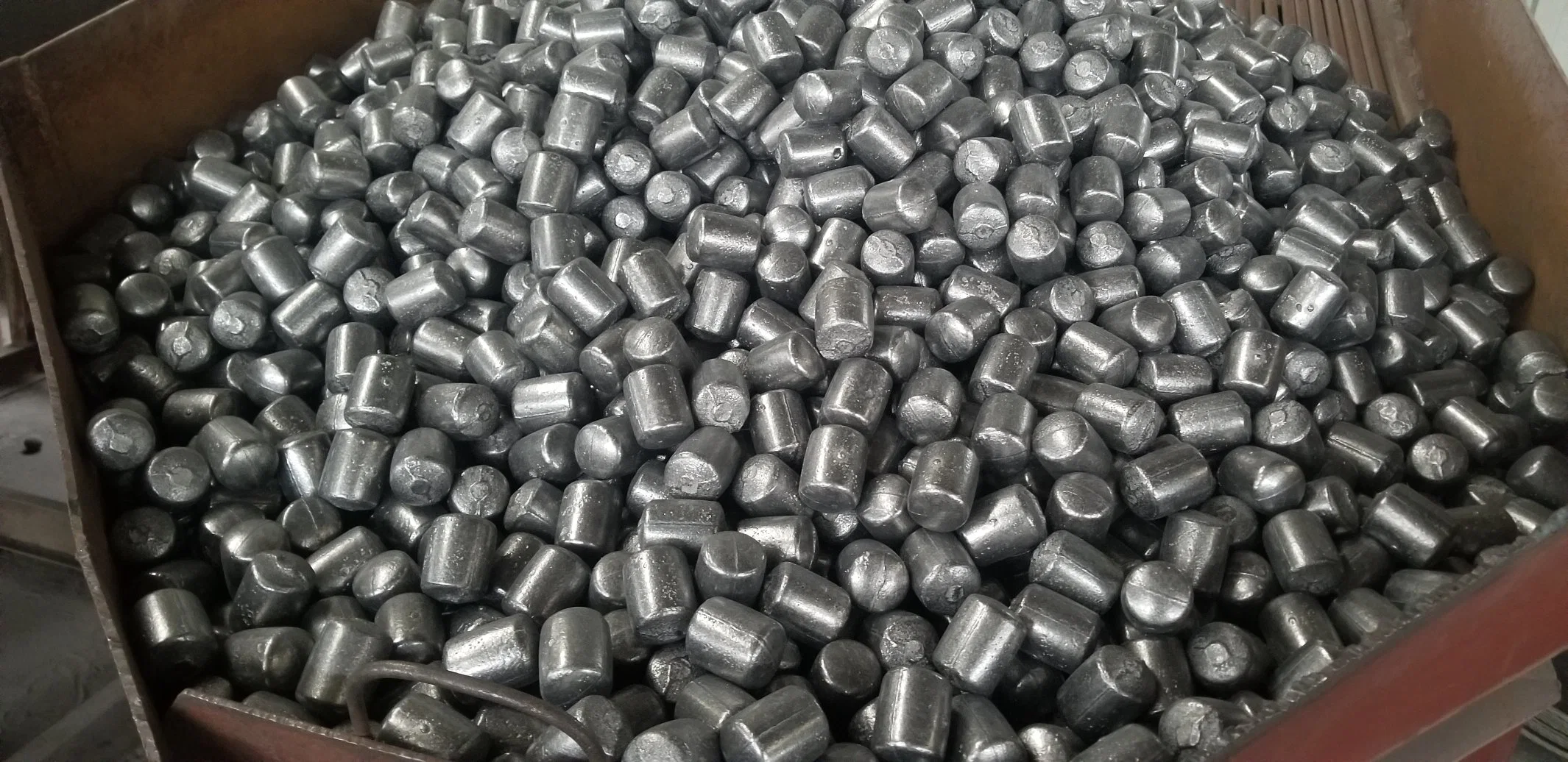 Medium Chromium Cast Grinding Cylinder