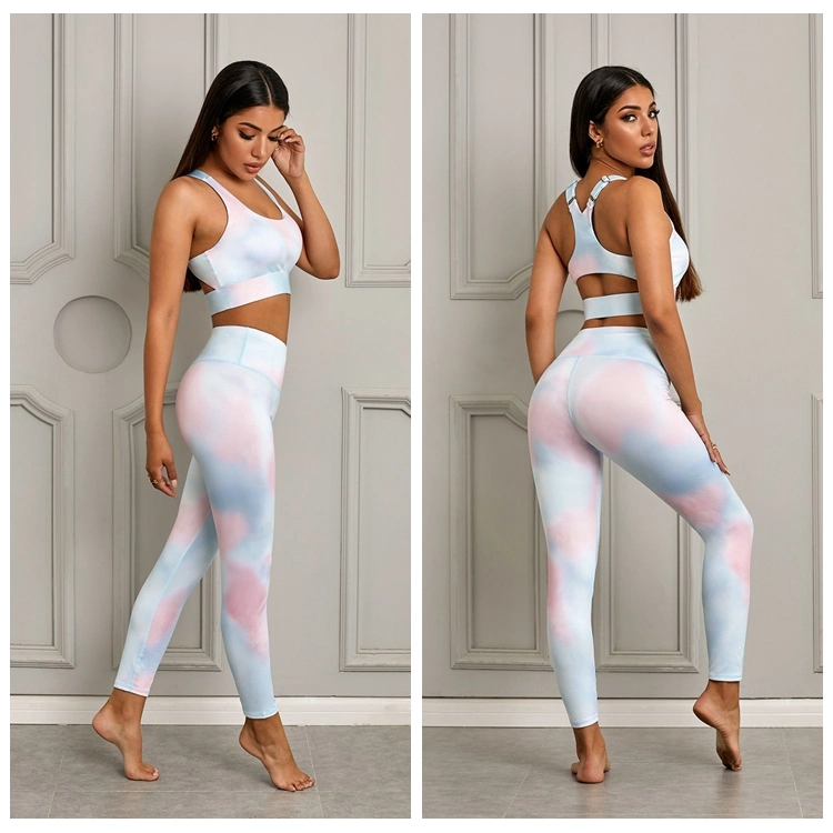 Fashionable Leopard Cross Back Sportswear Outfit Gym Wear for Female, Cheetah Patterned Two Piece Sleeveless Workout Tank Top Bra and Legging Sets Yoga Clothing