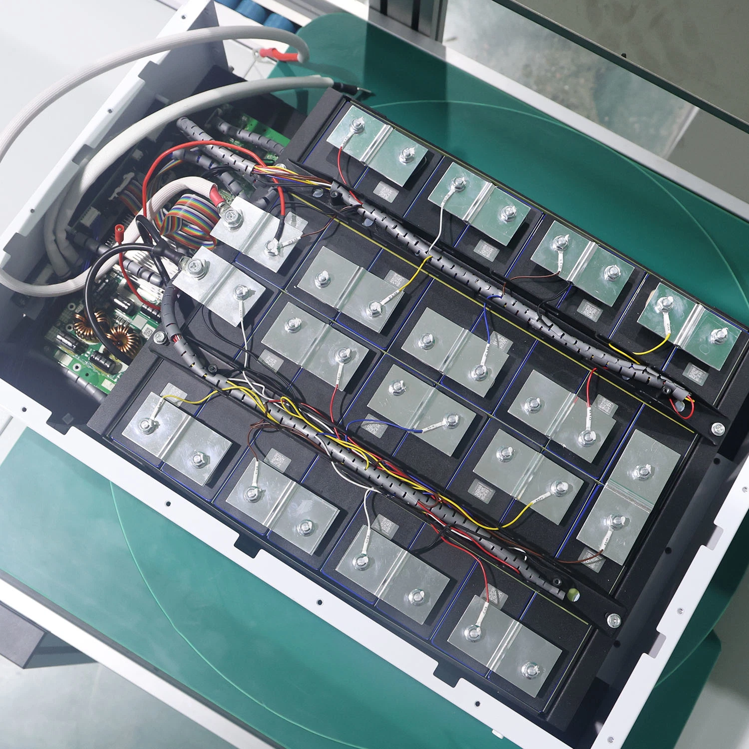Solar Power Hybrid Inverter Lithium Battery with 5120wh