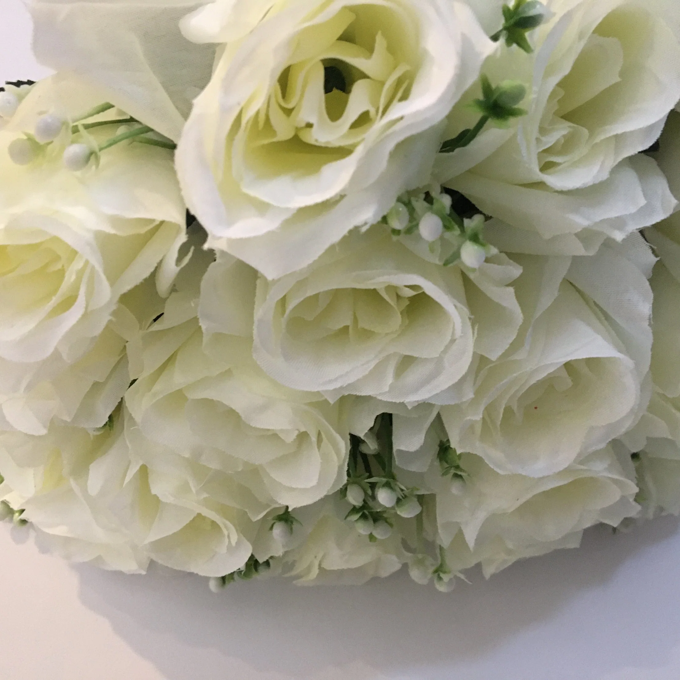 Guangzhou Dekorative Scream White Flowers 36cm Künstliche Hochzeit Rose Bouquet Blume