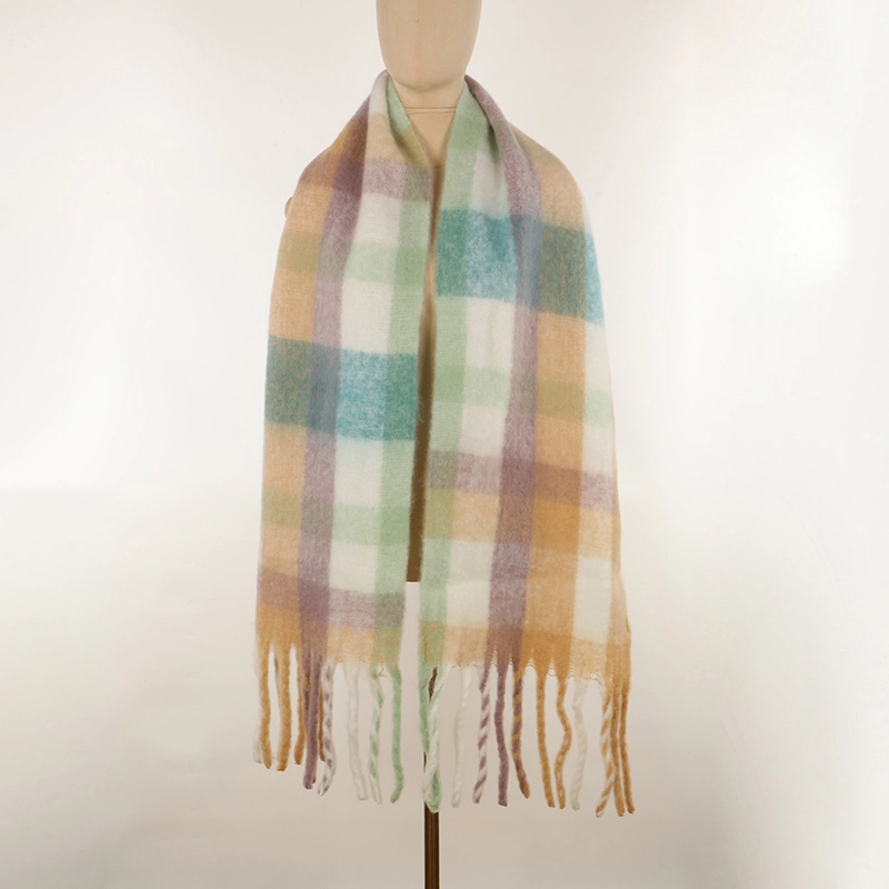 Foulard long et chaud d'hiver personnalisé avec logo en polyester pour femmes et hommes populaires.