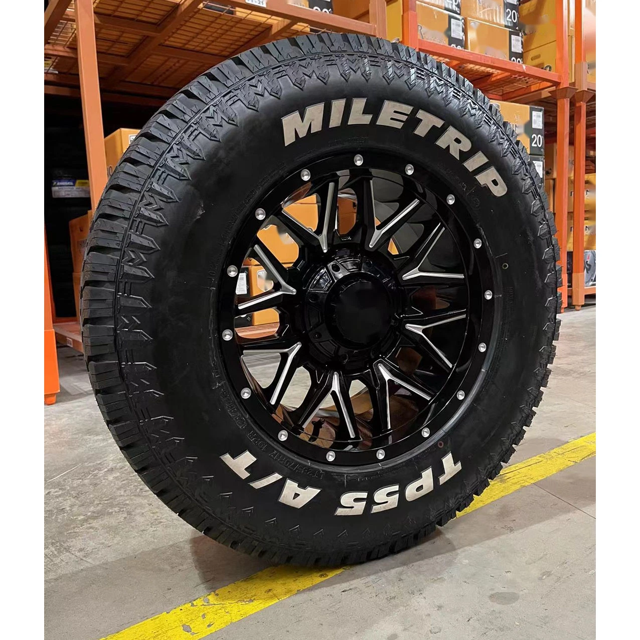 Miletrip marca LT245/75R16 10ply TP55 Neumático Radial A/T con WSW Neumático SUV sin cámara 4x4 Neumático radial de automóvil de pasajeros suministro de fábrica precios baratos LTR OFF-ROAD P neumáticos.