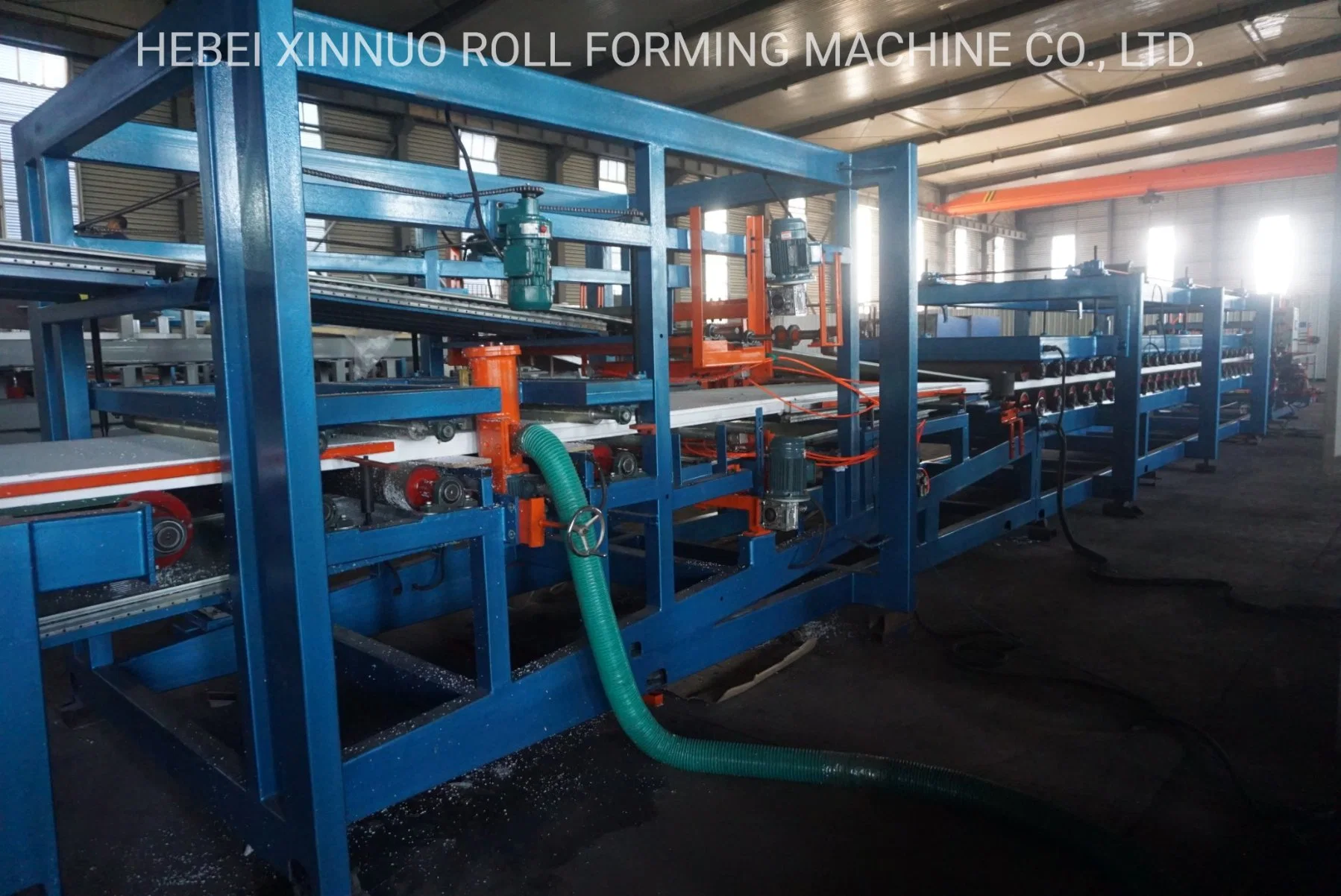 Xinnuo Z-Lock Sandwich Panel Line Lifetime Guaranteed in Stock for Sale