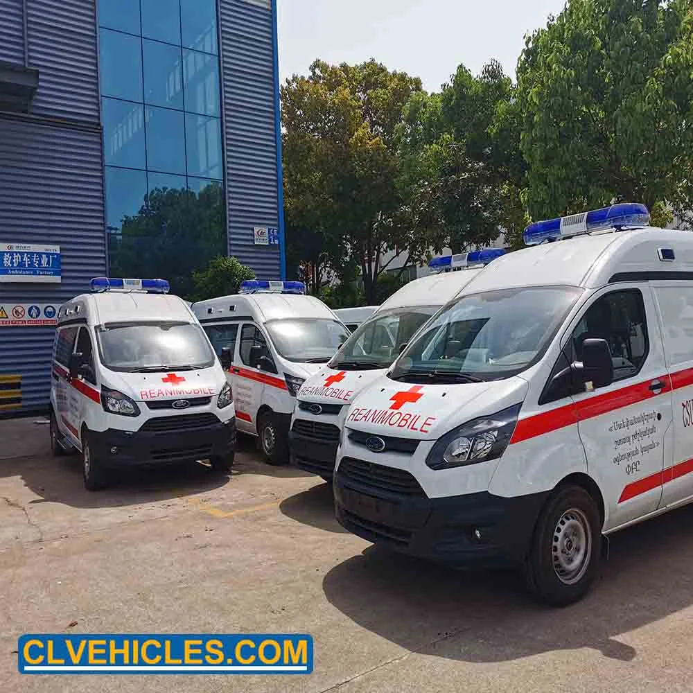 Ford Ambulance 4X2 le chariot avec dispositif de surveillance et de traitement médical