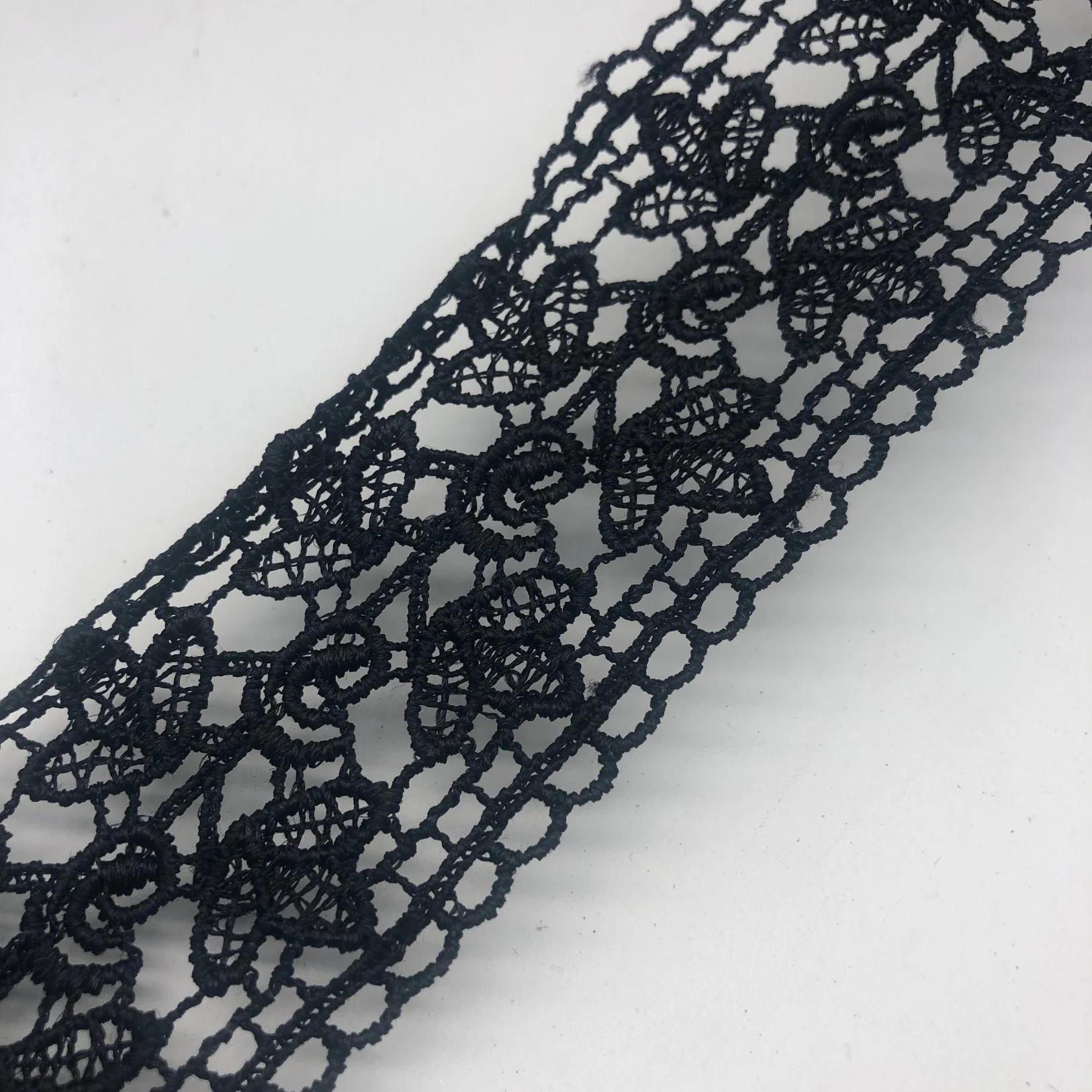 Fast Delivery Embroidery Cotton Polyester Lace Fabric for Garment Accessories