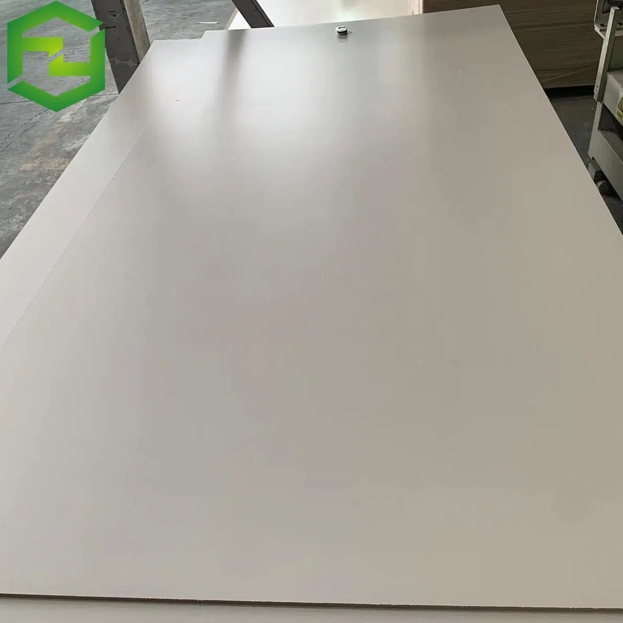 Excelentes fornecedores preço baixo 3 mm madeira Fiberboard laminado 9 mm/18 mm Branco Placa MDF de melamina