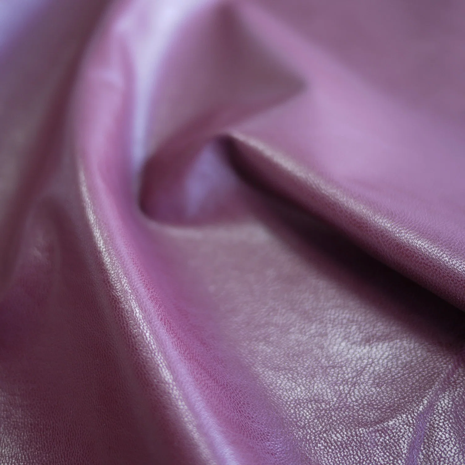 Искусственные синтетических PU полиэфирная ткань из натуральной кожи для юбки поршня вниз куртка