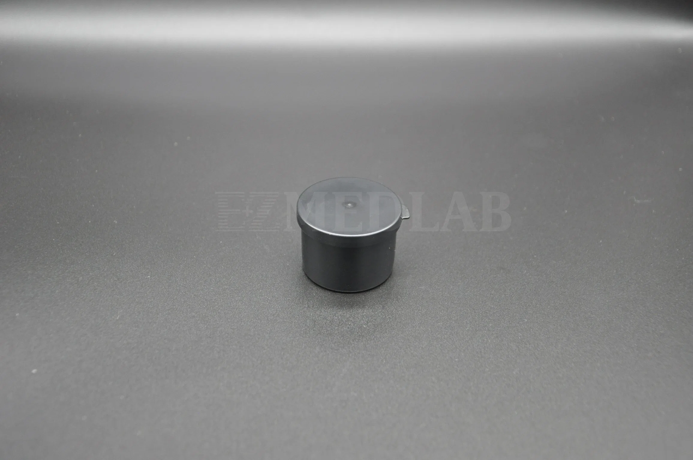 20ml Disposable Medical Consumable PP Material Black Specimen Container