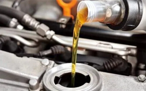 High quality/High cost performance  Gasoline Engine Lubricating Oil Refined Hydraulic Transmission Oil 8#