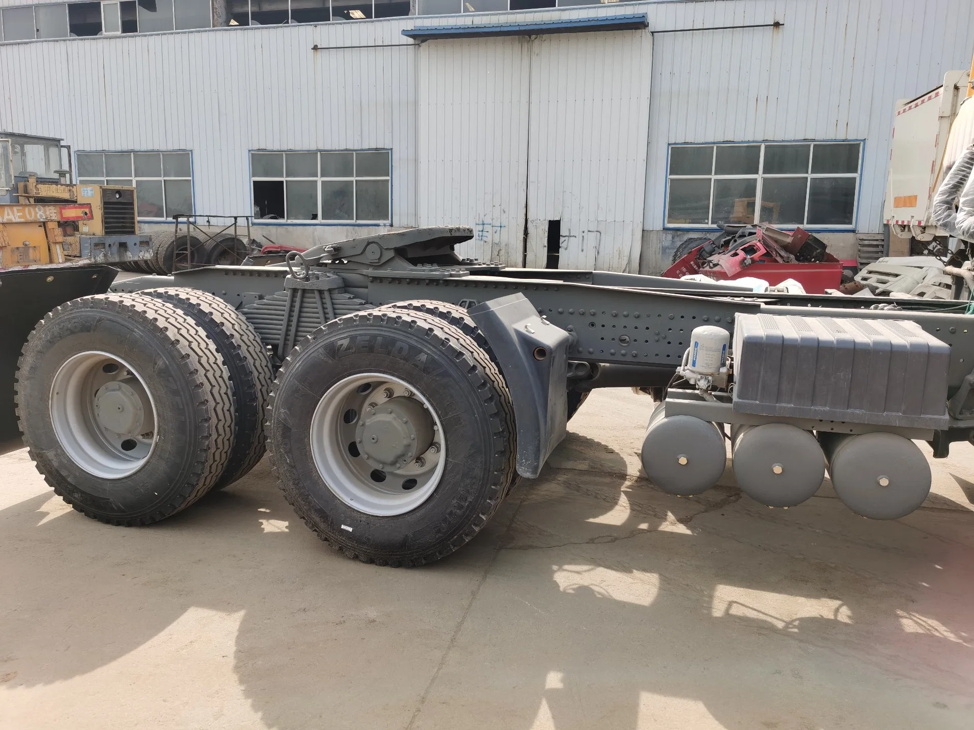 Sinotruk Used 10 Wheels Sinotruk HOWO 371HP Tractor Trucks Head for Africa