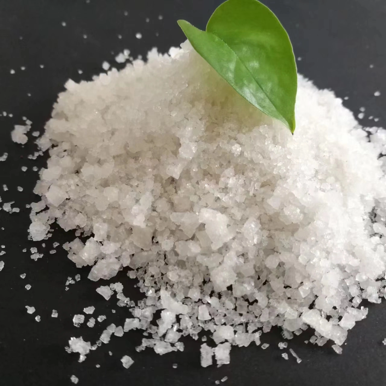 99% Caustic Soda Flakes Product Line Naoh CAS 1310-73-2 Sodium Hydroxide