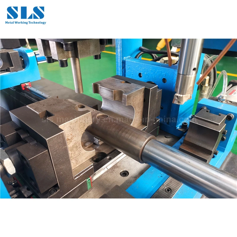 CNC-Rohr-Abspannlocher-Presse-Maschine Hydraulische Rohrkragen-Stanzmaschine Flanschmaschine mit Fase Debur Abschrägung