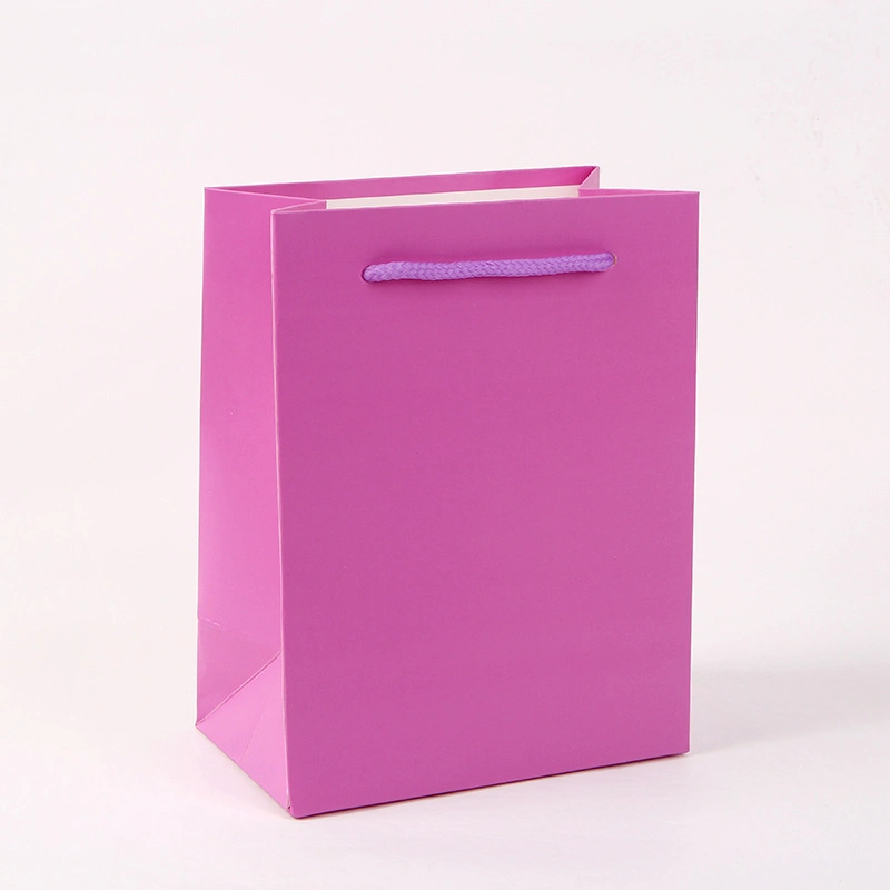 Wholesale/Supplier Simple Paper Gift Bags Kraft Paper Candy Boxes with Handles Wedding Birthday Party Gift Packaging Custom
