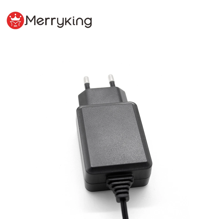 Small Design EU Us Plug 5V 9V 12V 24V 0.5A 1A 2A 3A Power Adapter for Audio Video Equipment with Ce UL FCC