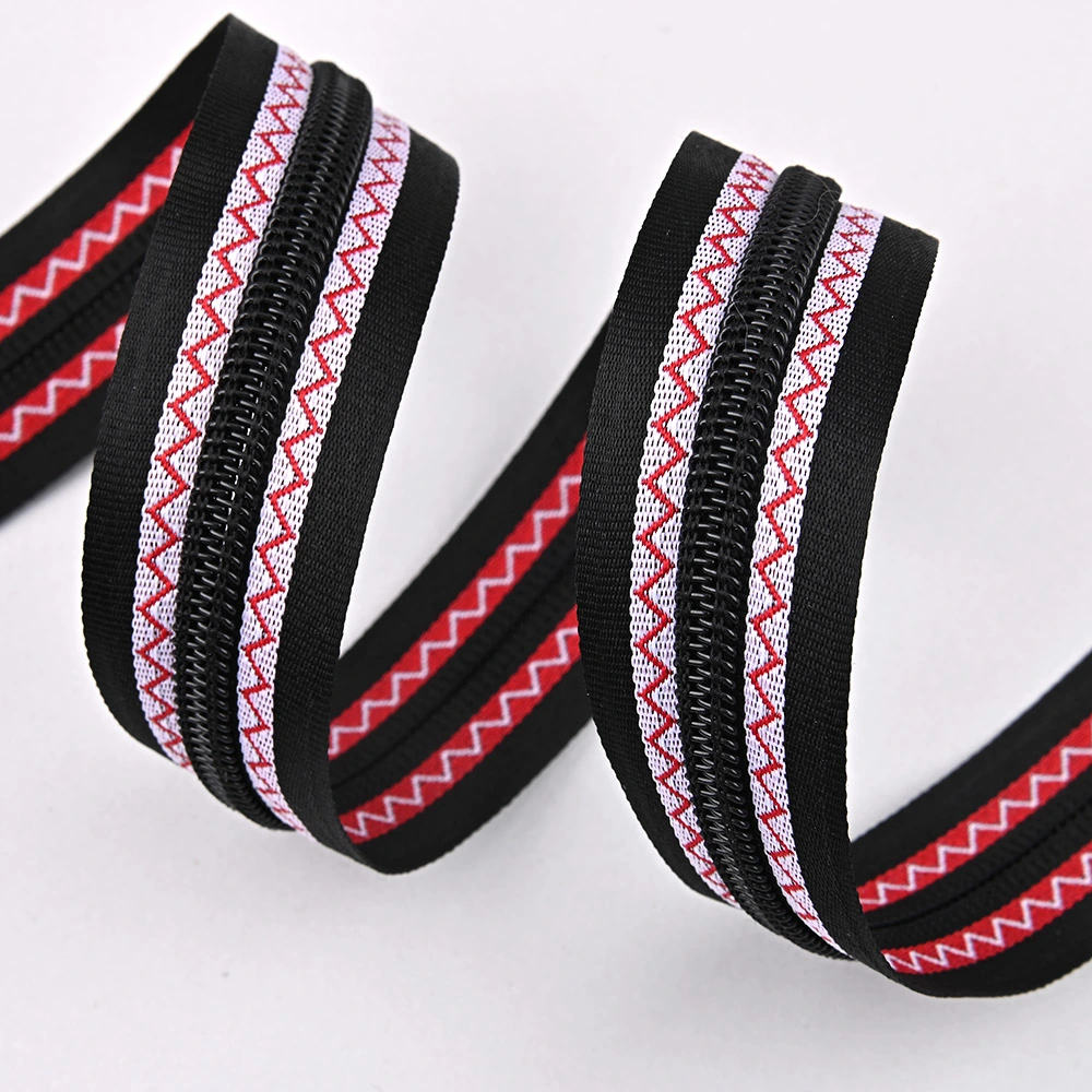 #7 Nylon Zipper Open End Multi-Color Striped Dyed Tape Fashion Zipper for Handbag and Clothes