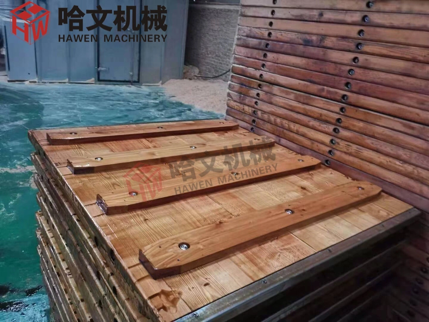 Bamboo Plywood Board Wooden Board PVC Pallet Used for Brick Block Machine