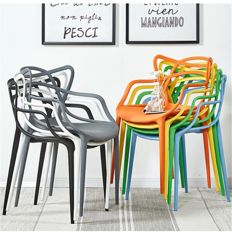 Preço de atacado de cadeiras de plástico empilháveis para área externa comercial, para sala de jantar/moderna/festa/jardim/cafeteria/evento/móveis de sala de jantar.