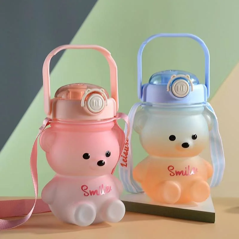 New Cute Gradient Color Bear Plastic Large Capacity Drinking Water Bottle Strap for Kid