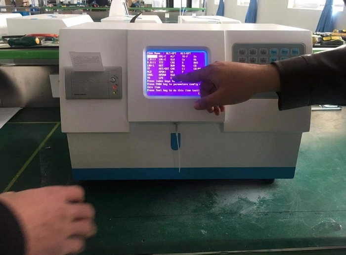 El MCA-8000A de laboratorio equipos médicos de hospital, clínica de la sangre de la máquina de prueba el analizador portátil de la química Semi-Auto