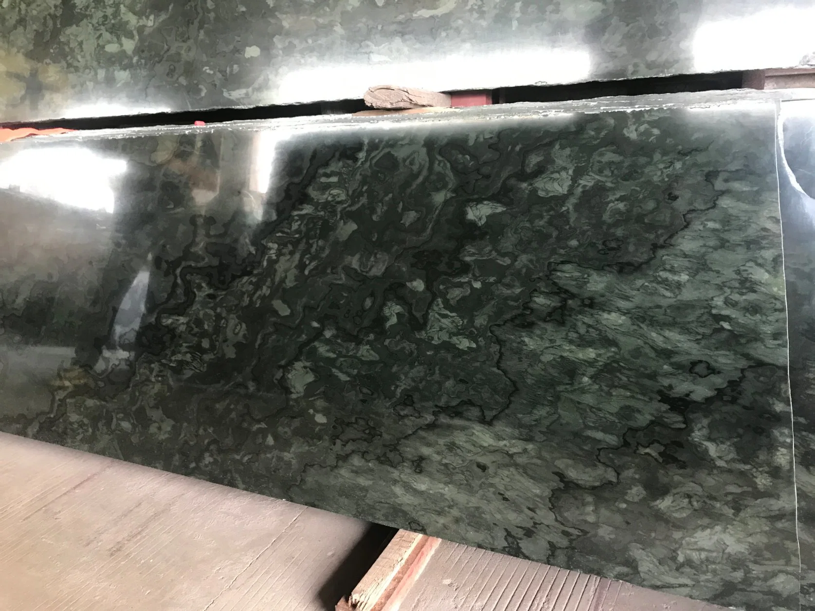 Китайский Великого зеленого мрамора гранитной плиткой и на кухонном столе