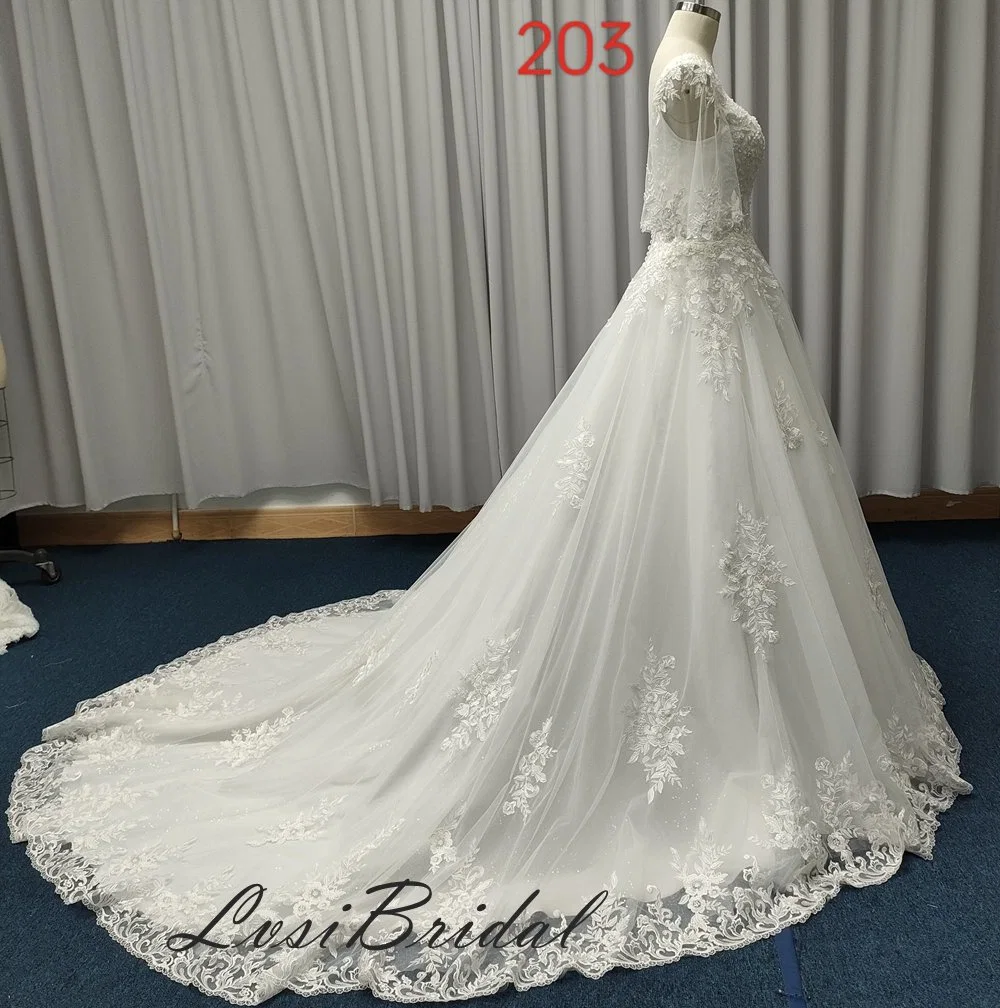 203 Nekline en V profond et mariage avec manches à motif feuilles de Lotus Robe de mariée ornée de dentelle et de perles très lourdes avec Robe de jupe à motif tulle et boules par usine