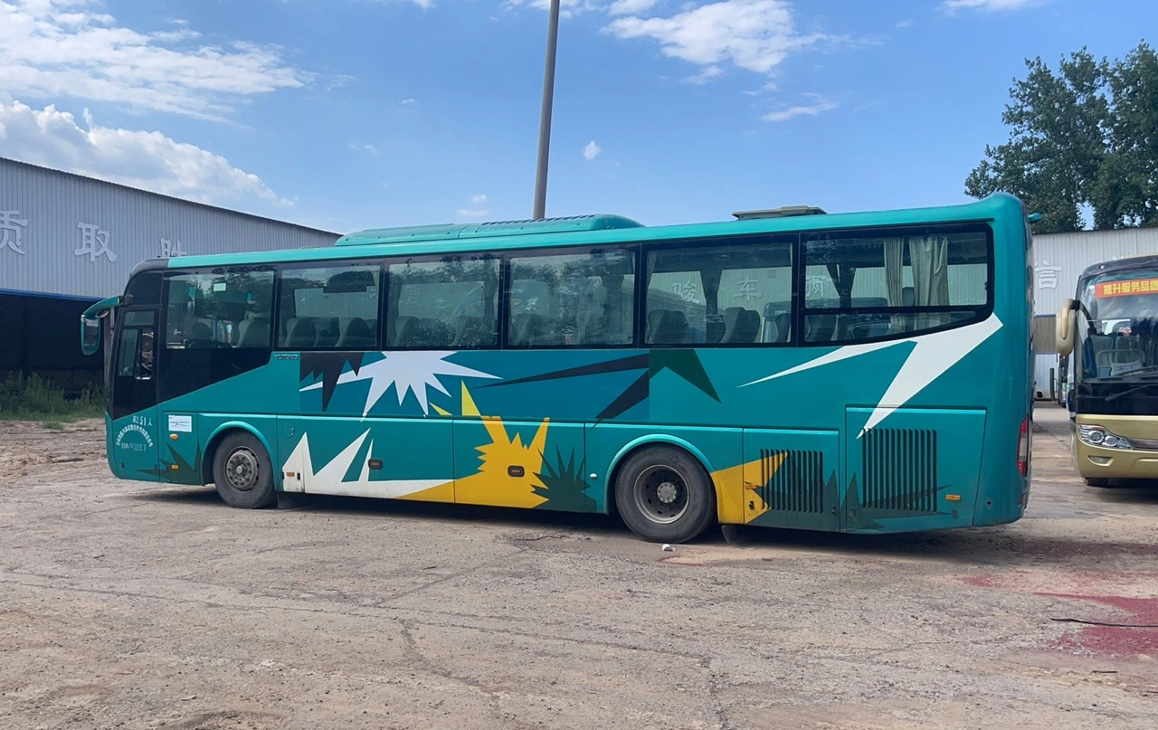 Bus Yutong Bus de segunda mano en venta en África se utilizan los autobuses y autocares, Modelo Zk6107, 35 plazas del pasajero