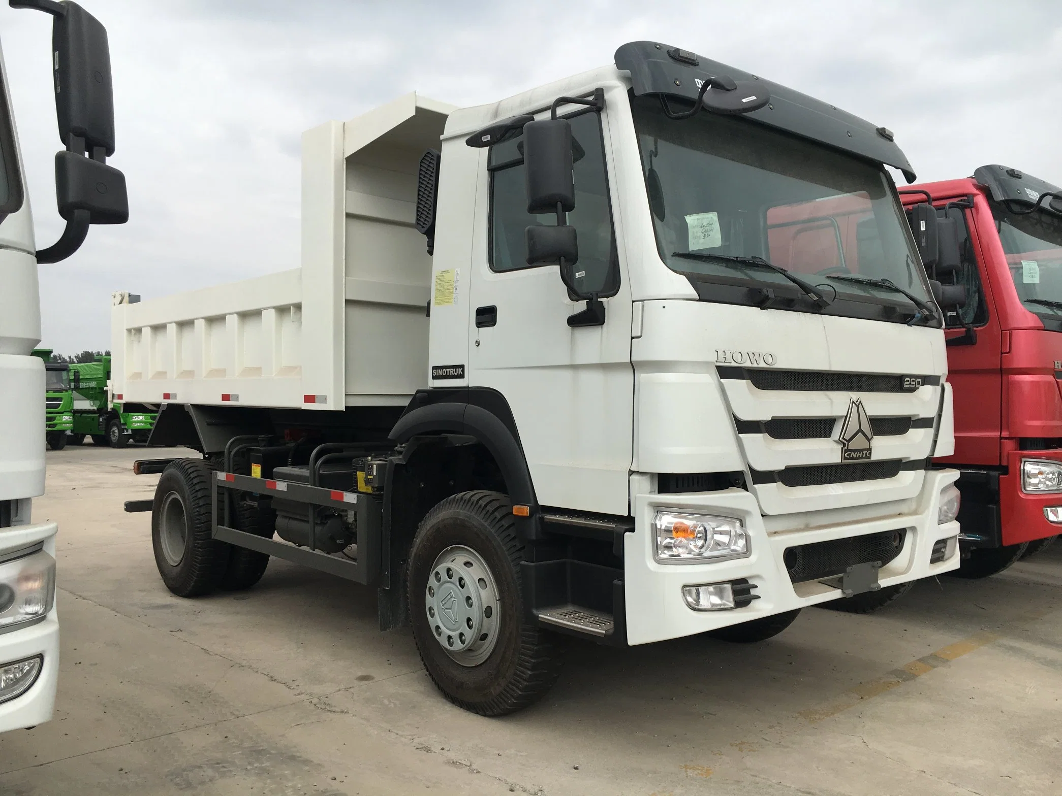 Buen estado 25 toneladas de 10 ruedas 6X4 Sinotruk HOWO 371 HP 375 CV nueva carga para la venta en Zimbabwe