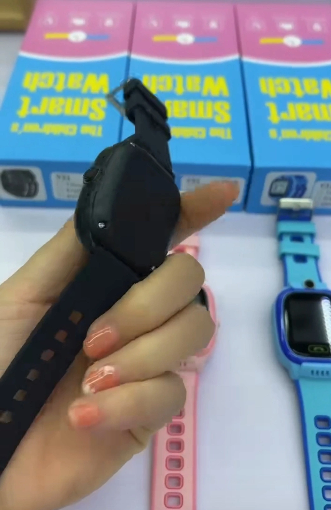 Moda (Y31) niños Smart Phone Reloj con WiFi llamada Sos Cercado de seguridad